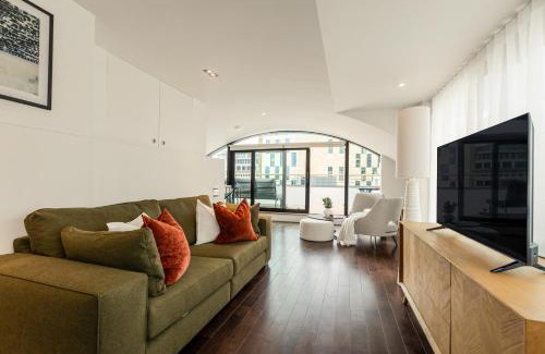 Bridge Apartment | Tower of London I Your Apartment