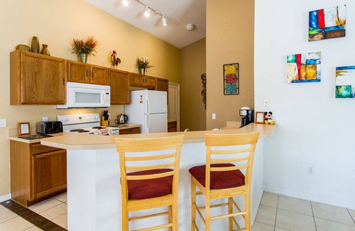 Loughman Villa | Town Center Reserve - Superior Disney Villa with Lake View, free WiFI & Netflix