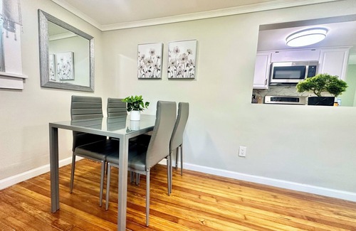 Newton Apartment | Town & Country Andover 2nd Floor Area Apartment
