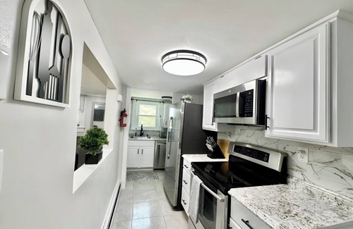 Newton Apartment | Town & Country Andover 2nd Floor Area Apartment