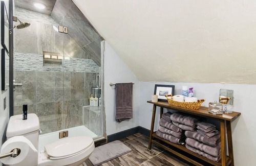 Garfield House | Town house country house