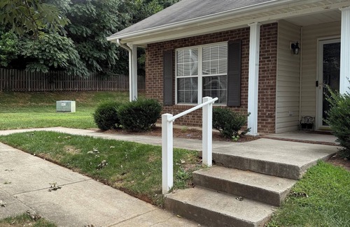 Greensboro House | Townhome Close To Everything