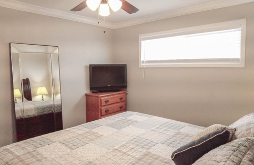 Branson Theater District House | Townhome-colonial A 2 Bedroom Townhouse