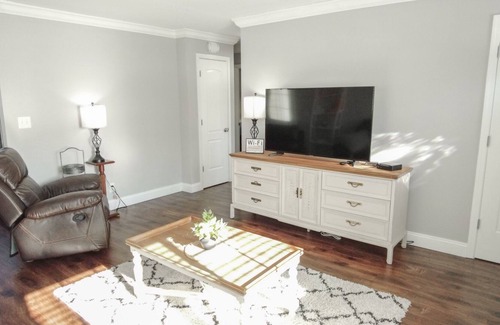 Branson Theater District House | Townhome-colonial A 2 Bedroom Townhouse
