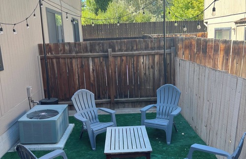Elko House | Townhome near Ruby View Golf Course