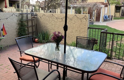 Glenwood Grove - North Iris House | Townhome & Pool - special long term rates
