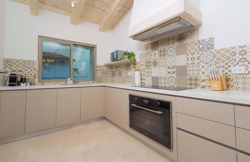 Parras de la Fuente Villa | Townhouse 2BR Pueblo Parvada