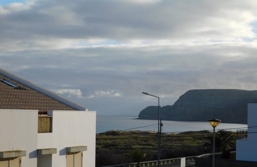 Cabeco da Ponta Condo | Townhouse, 5 Minutes from Lagoa Beach, free Wi-Fi