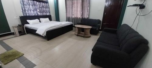 Shillong Hotel | Townhouse Howell Crossway Shillong (Formerly Laban Guest House