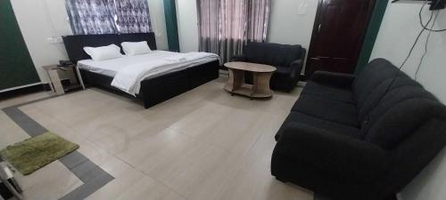 Shillong Hotel | Townhouse Howell Crossway Shillong (Formerly Laban Guest House