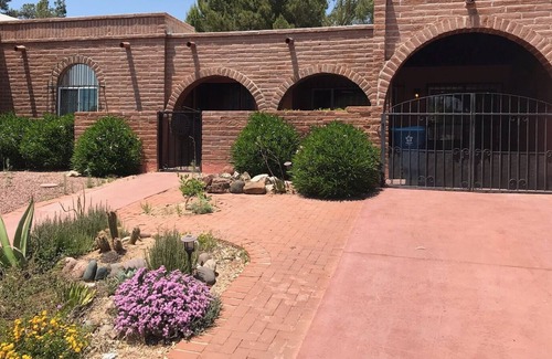 Country Club Estates House | Townhouse located on the last hole of golf course minutes from the clubhouse