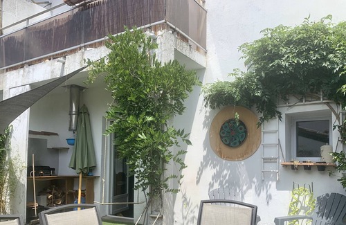 Boucau House | Townhouse with private garden in the heart of Boucau