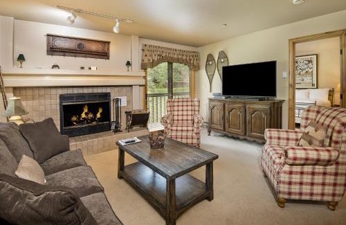 Beaver Creek Apartment | Townsend Place B-106 condo