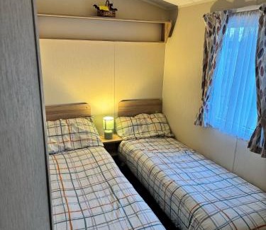 Towyn House | Towyn - 3 Bed Caravan - Pet Friendly