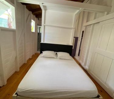 Riviere-Salee House | Très joli bungalow et sa petite piscine privee