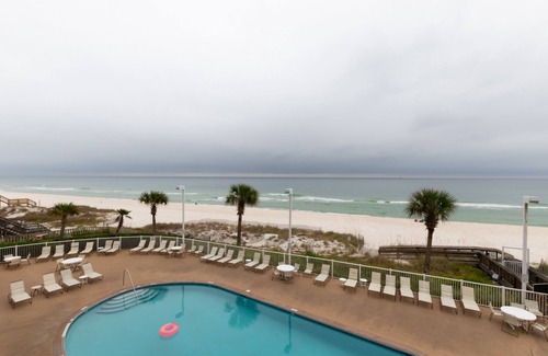 Orange Beach Condo | Tradewinds Condos by Hosteeva