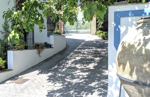 Baena House | TRADITIONAL ARCHITECTURE COUNTRY HOUSE