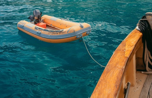 Perigiali Boat Rental | Traditional boat I Ionian spirit cruises