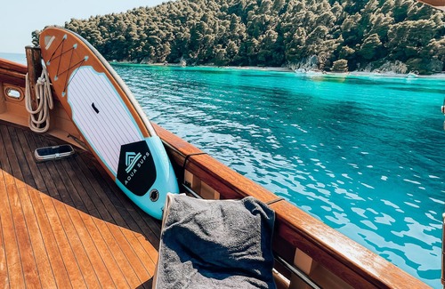 Perigiali Boat Rental | Traditional boat I Ionian spirit cruises