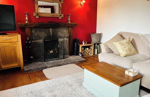 Stanton Drew Cottage | Traditional Country Cottage
