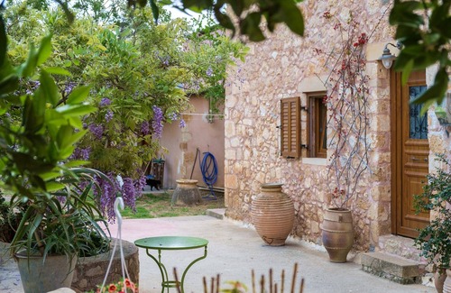 Vamvakopoulo Villa | Traditional elegant Cretan Stone Home for families