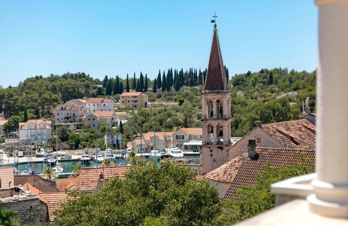 Milna (Brac) Villa | Traditional Villa Vicina with Private Pool in Milna, Brac Island