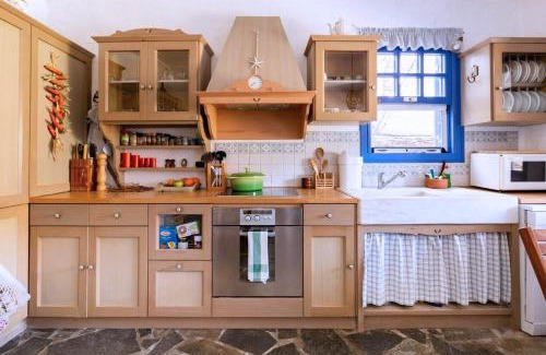 Kea Villa | Traditional Village House On Kea