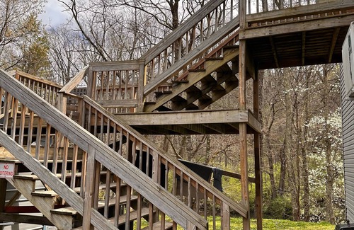 Freeman Apartment | Trail 10 Hideaway, Entire Apartment in Freeman, WV