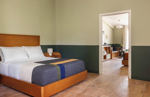 Estes Park Hotel | Trailborn Rocky Mountains Outpost