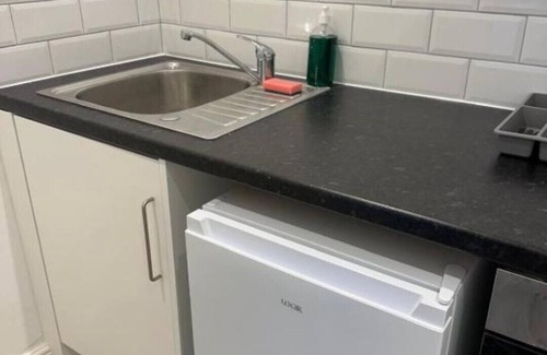 Scunthorpe Apartment | Train Station Aparthotel - Free Wifi, Free Parking Two-Bedroom Apartment