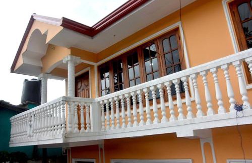 Nuwara Eliya House | Train View Villa