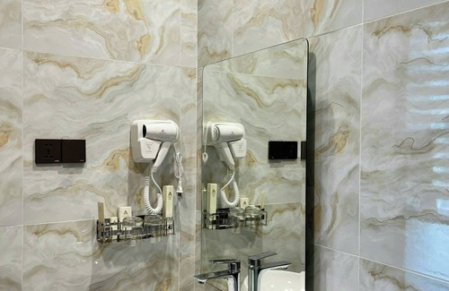District 12 Hotel | Tran Long District 12