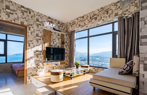 Vinh Phuoc Hotel | Trangs Beachfront Apartment Nha Trang