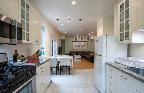 Western Addition Apartment | Tranquil 1-bedroom apartment in San Francisco with Garden Views, Heated Floors