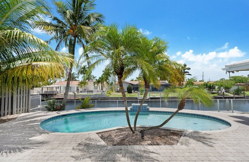 Coral Ridge Isles House | Tranquil 2 BDRM Waterfront Escape with Pool