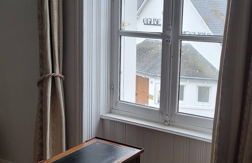 Treffiagat House | Tranquil 6-bedroom house in Treffiagat