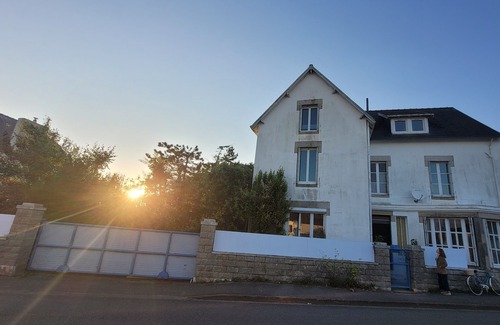 Treffiagat House | Tranquil 6-bedroom house in Treffiagat