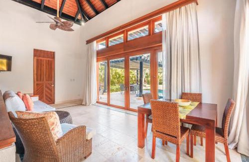 Punta Cana House | Tranquil bungalow with picuzzi at Green Village CC