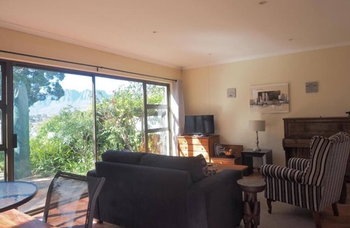 Somerset West Apartment | Tranquil, fully-equipped and spacious garden flat with access to pool.