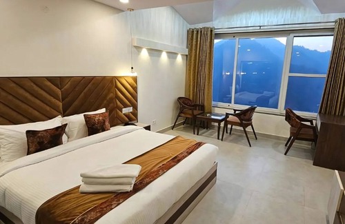 Shimla Hotel | Tranquil Inn By Alcor