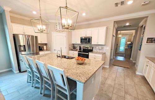 Biggar House | Tranquil Lakefront Home with Unforgettable Sunsets, Pool, 4 Bedrooms, 3 Baths