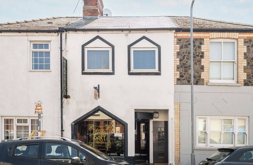 Pontcanna Apartment | Tranquil Pontcanna Mews