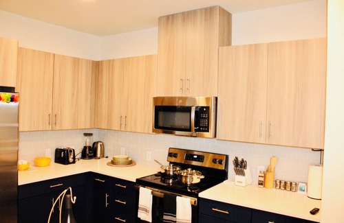 Dallas Apartment | Tranquil super clean Apartment pool,gym, parking