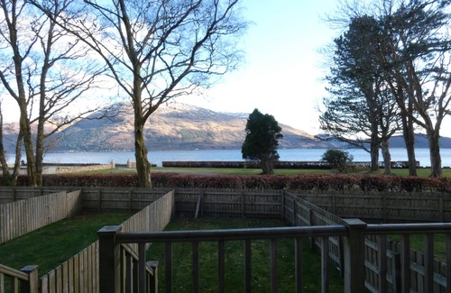 West Laroch Cottage | Tranquil surroundings close to the Loch beach access only 10 miles to Ben Nevis.