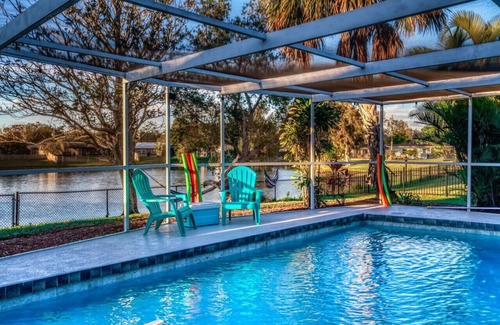 Whitfield Apartment | Tranquil Waterfront*Htd Pool*Kayaks*Game Rm*IMG