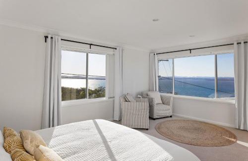 Nelson Bay House | Tranquil with Harbour Views