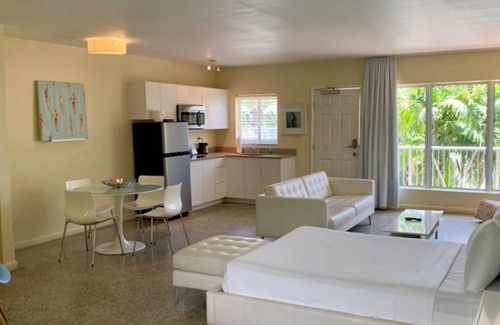 East Fort Lauderdale Hotel | Tranquilo A North Beach Village Resort Hotel