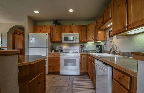 Keystone Condo | Trappers Crossing 8753