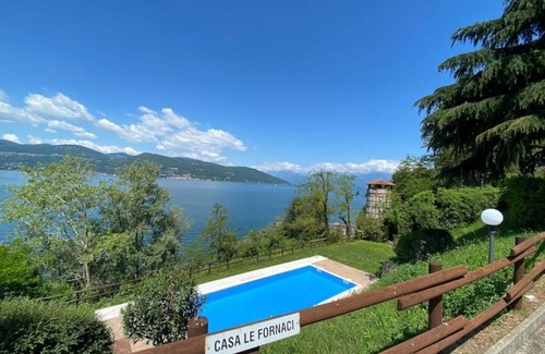Ispra Condo | Traumhaftes Casa am See mit Pool