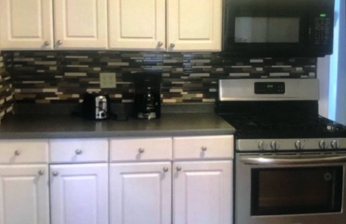 Oneonta House | Travel nurses welcome